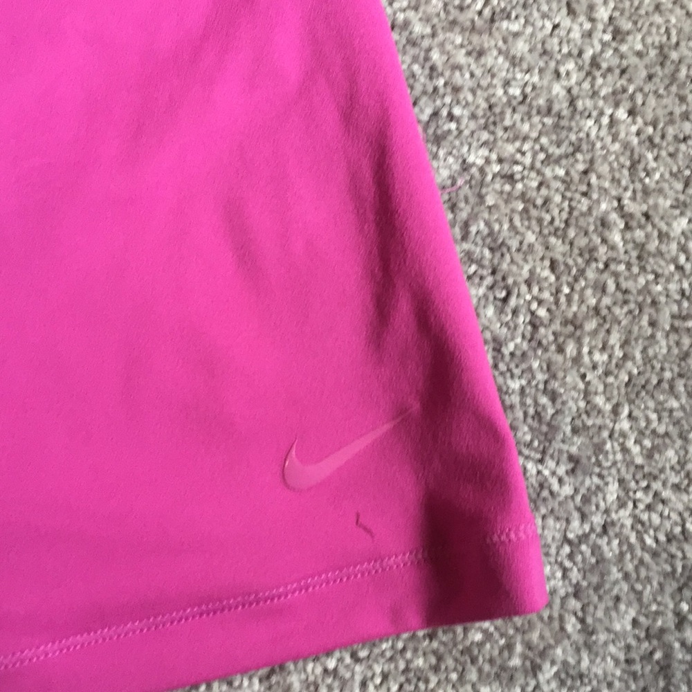 Nike top - Picture 2 of 4